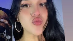 kortneyhills1 Online