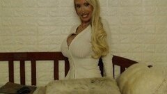 NikkiBender Online